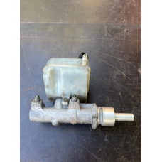 Головний гальмівний циліндр з ABS 2 виходи Renault Master/Opel Movano 7701209583 25175879