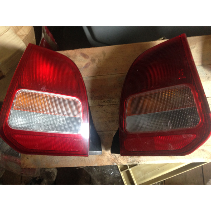 Фара задня Mitsubishi Colt 1998