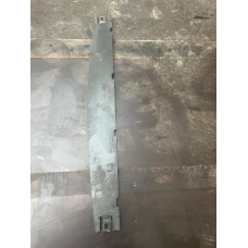 Дефлектор радіатора нижній Renault Master /Opel Movano 8200251928