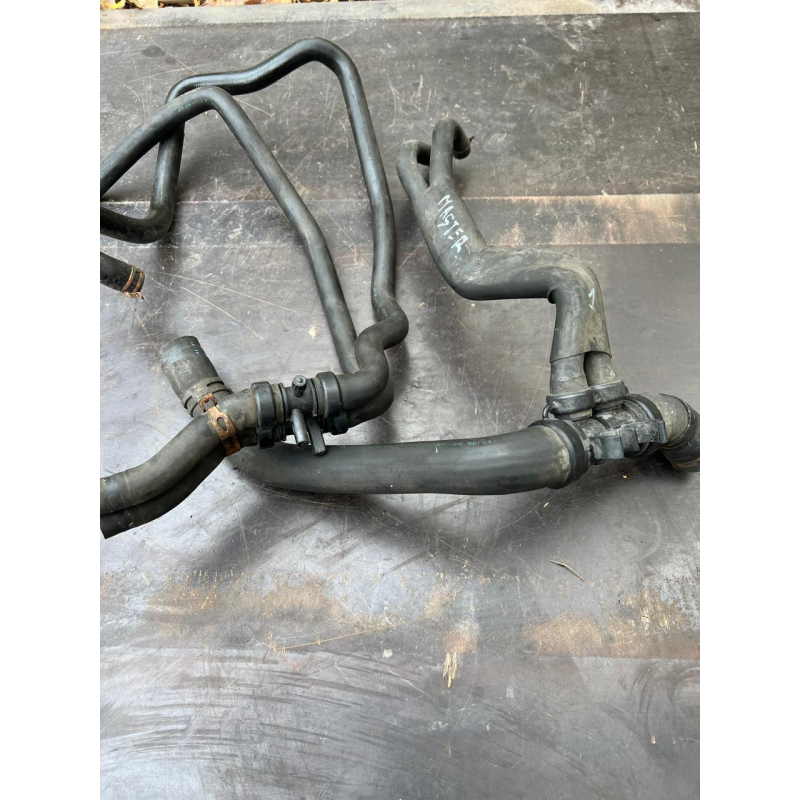 Патрубки системи охолодження Renault Master II/Opel Movano 2.5 DCI 8200197767 215039970R Патрубки системи охолодження Renault Master II/Opel Movano 2.5 DCI 8200197767 215039970R