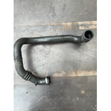 Шланг (патрубок) інтеркулера правий 8200582483 Renault