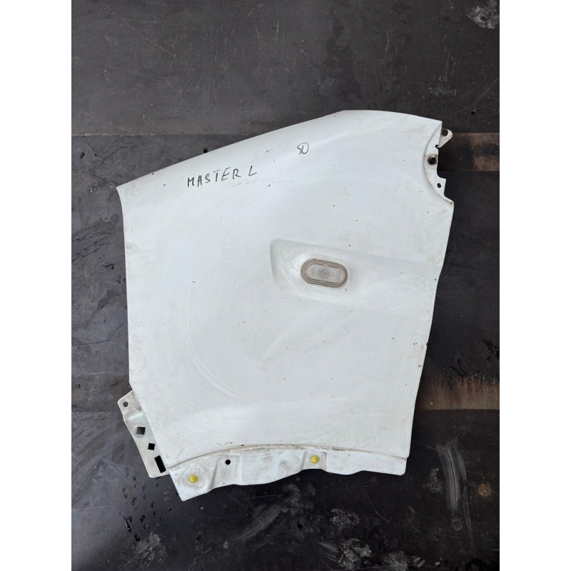 Крило переднє ліве Renault Master II 7751475533