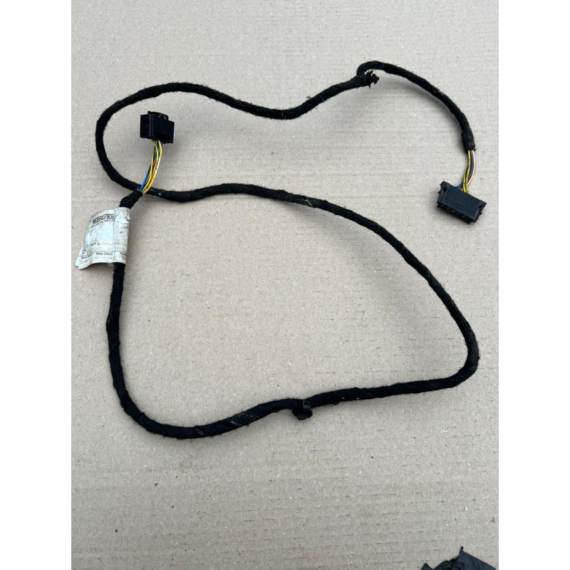Дріт дверцят зсувний правій Mercedes Vito A6395407809 6395407809