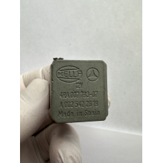 Mercedes реле A0025422619 4RA007793-07