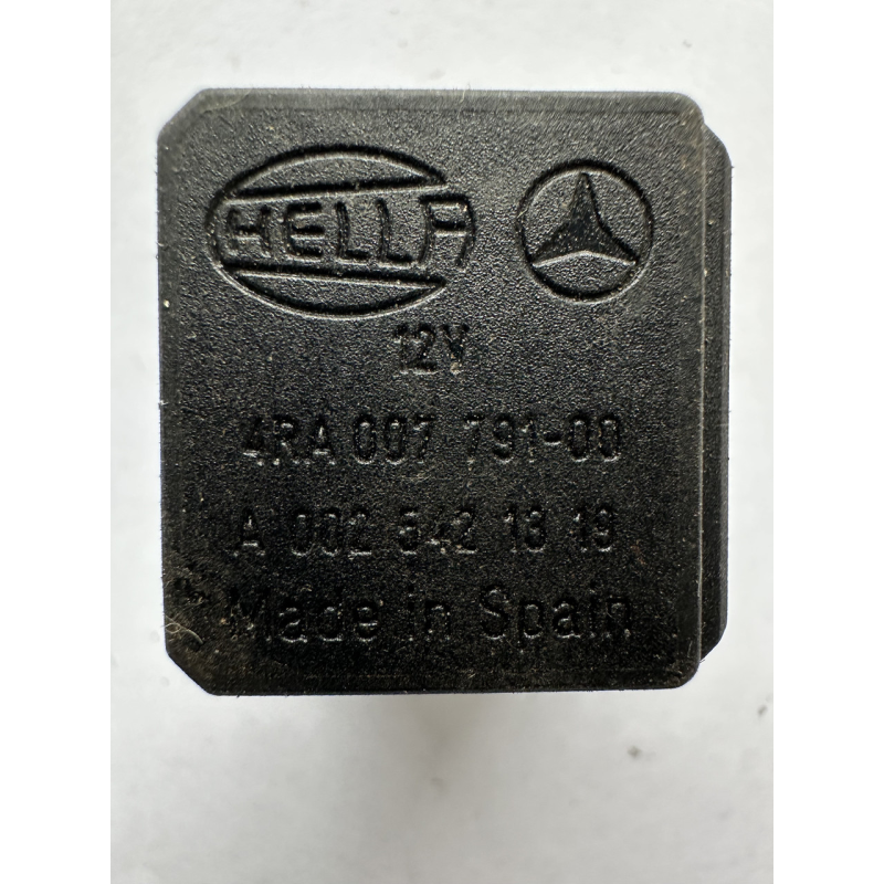 Mercedes реле електричне багатофункціональне A0025421319 4RA00779100