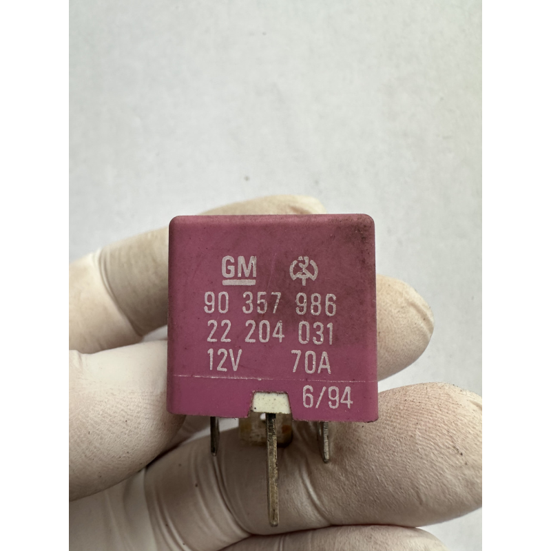 Реле стартера Opel GM 90357986 22204031