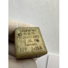 MAN реле покажчиків поворотів 81.25902.0410 81259020410