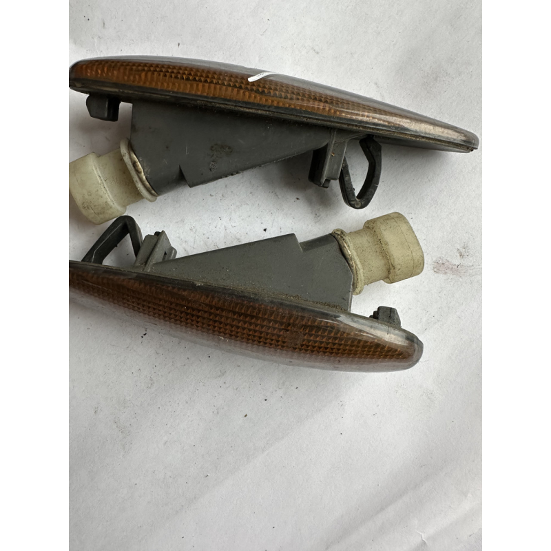 Повторювач повороту на крилі правий на Fiat Marea/Croma/ Bravo  1996-2001 46442187-A