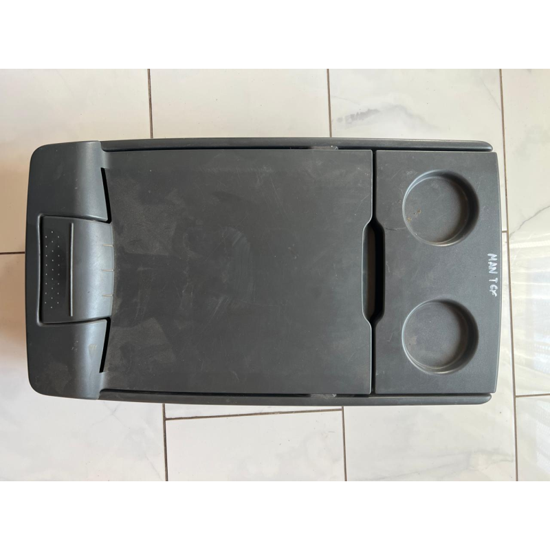 Бардачок у зборі для MAN TGM 81613356063 81613356066