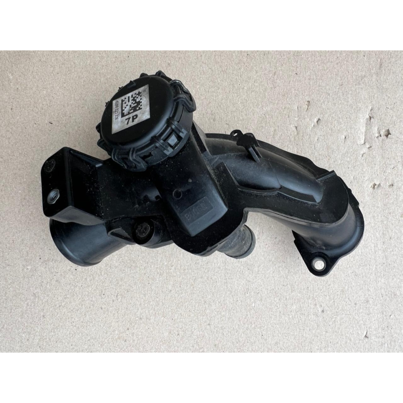 Патрубок повітряного фільтра (клапана EGR) Renault 8200879750 8200323338