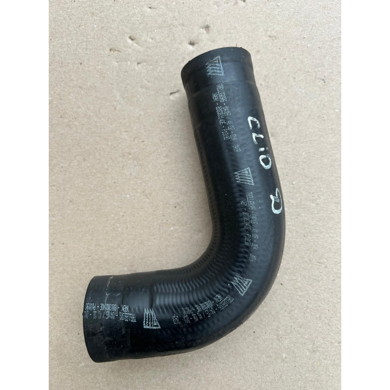 Патрубок інтеркулера Renault Clio 1.5 DCI 800383140 800383140E Патрубок інтеркулера Renault Clio 1.5 DCI 800383140 800383140E