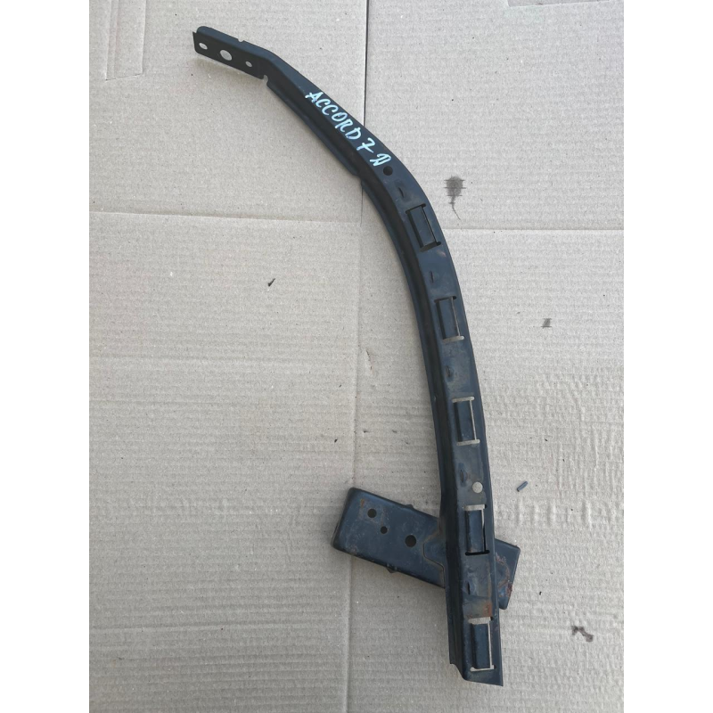 Кронштейн переднього бампера лівий Honda Accord 7 71190SEA000