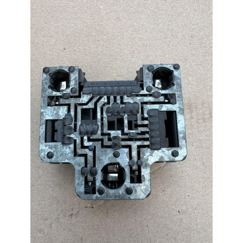 Плата заднього ліхтаря Volkswagen Transporter T4 701945257 VAG 701 945 257