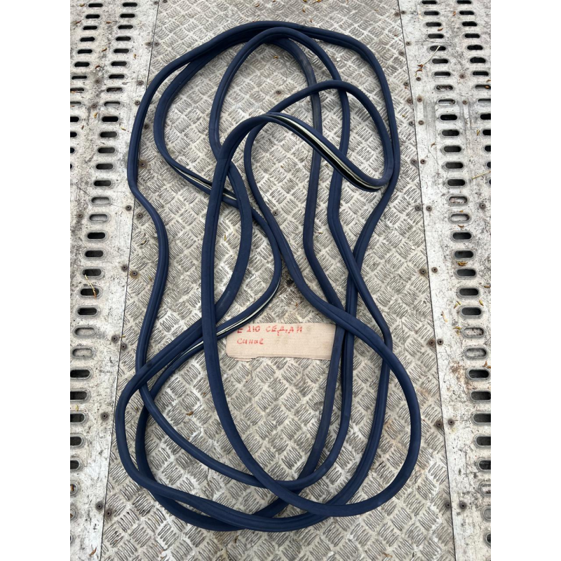 Ущільнювач дверей комплект Mercedes-Benz E-Class A2107200278 A2107200178 A2107300178