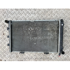 Радіатор системи охолодження Mercedes 190 (W201) 2.0D 2116011717