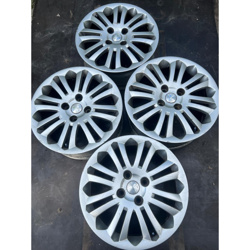 Диски литі Borbet R17 4/114.3 ЕТ 40