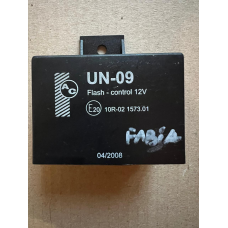 Блок фаркопа UN-09 10R-021573.01
