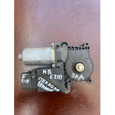 Моторчик склопідіймача задній Mercedes-Benz E-class Bosch 0130821698 05073110