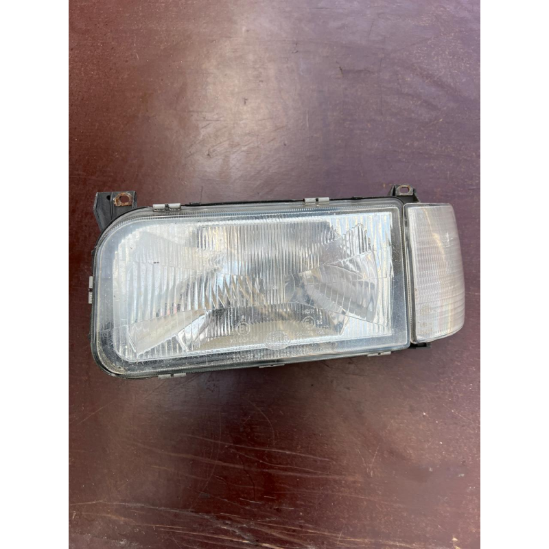 Фара передня ліва Volkswagen Passat B3 357953049A 133479-00 Фара передня ліва Volkswagen Passat B3 357953049A 133479-00
