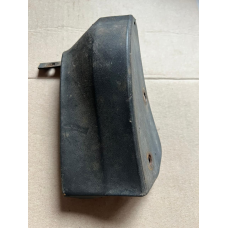 Заглушка накладки порога права Volkswagen Passat B5 3B0853898A