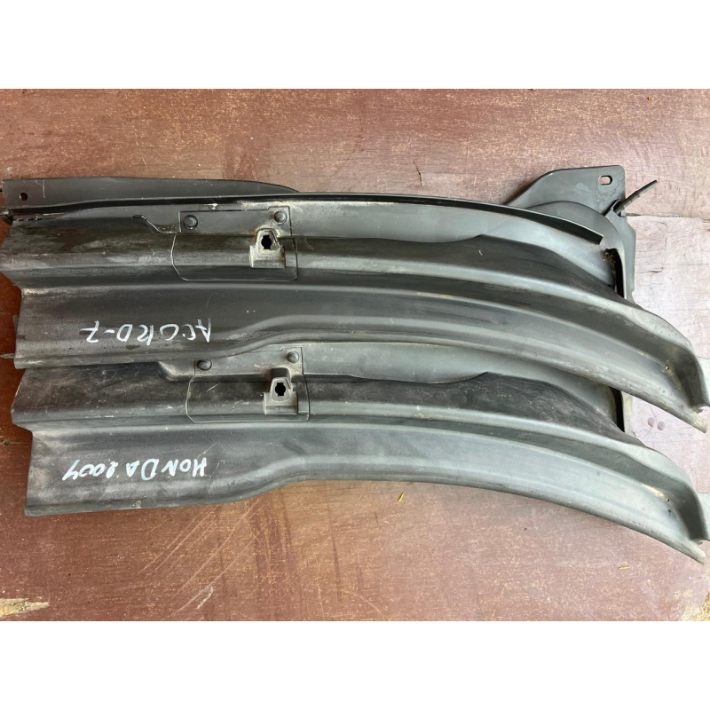 Пластик під лобове скло/яйко Honda Accord 7 74220SEAG0 74220-SEA-G0