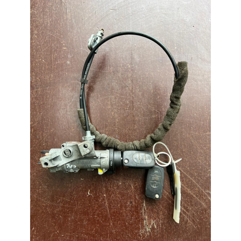VAG замок запалювання з ключами 4B0905851F