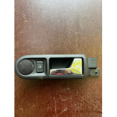 Ручка дверей задньої права Volkswagen Bora /Volkswagen Passat B5 / Volkswagen 3B0839114 1J4839114C