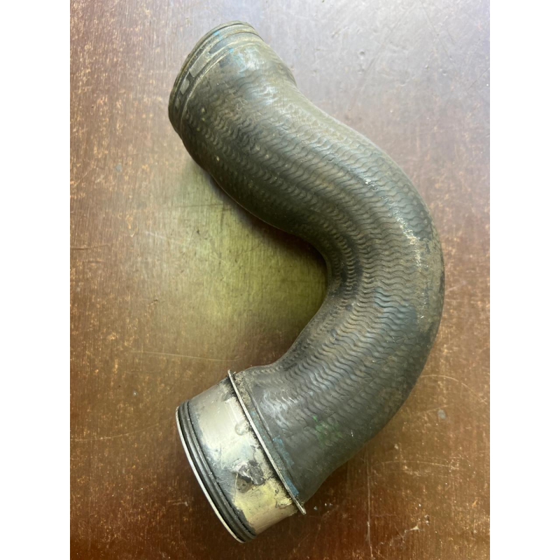 Патрубок інтеркулера нижній VAG   1J0145838T  1J0145762BJ