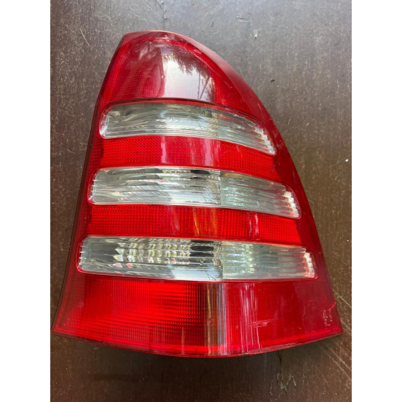 Ліхтар задній правий універсал Mercedes C-class (W203) 2000-2007 A2038201264 2038201264