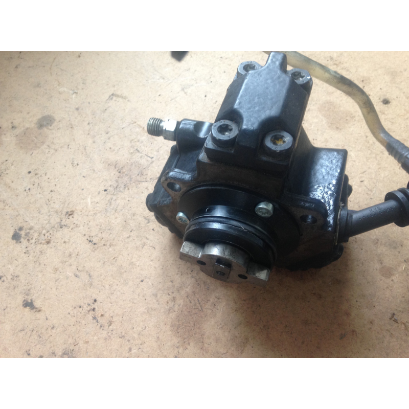Насос високого тиску BOSCH 0 986 437 100