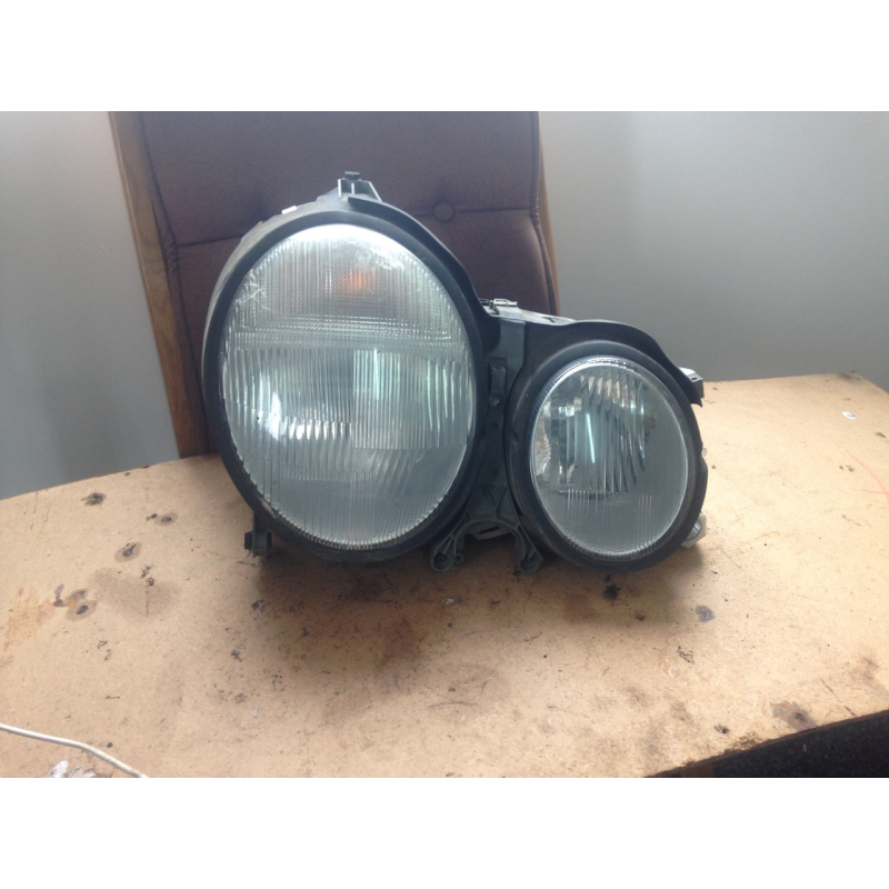 MERCEDES-BENZ E-класу W210 Hella A 150 608 00 Re - Li