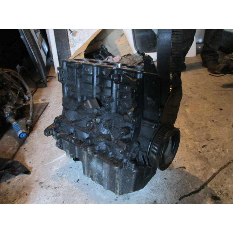 Блок циліндрів двигун Volkswagen Фольксваген т5 t5