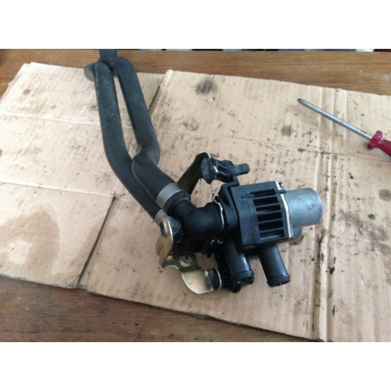 Кран пічки (опалення) MERCEDES 001830788