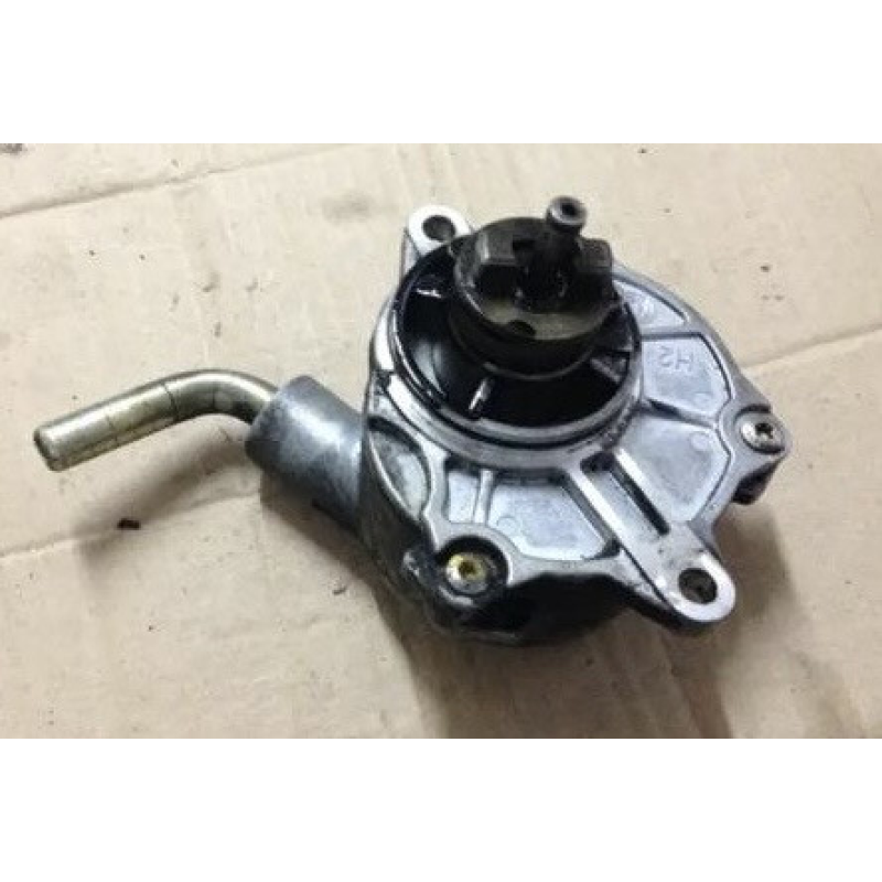 Вакуумний насос Mercedes-Benz A 6112300065